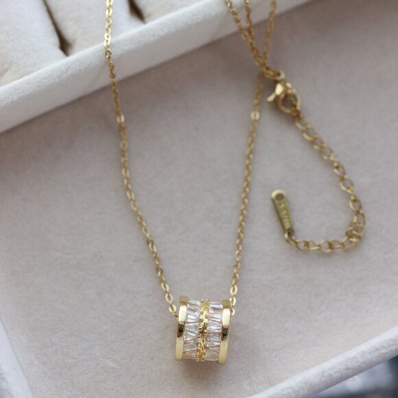 Barrel Style Pendant with Rhinestones Cable Chain Necklace Gold Plated Stainless - Picture 2 of 5